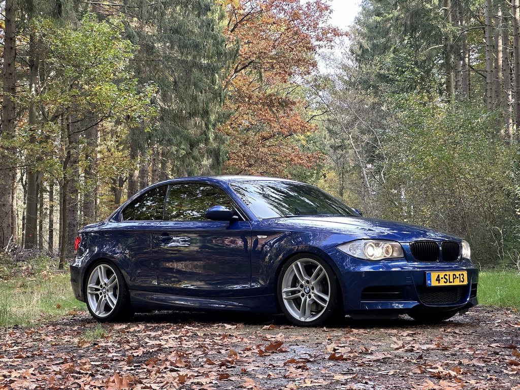 Venda d'una BMW 135i coupé modificada