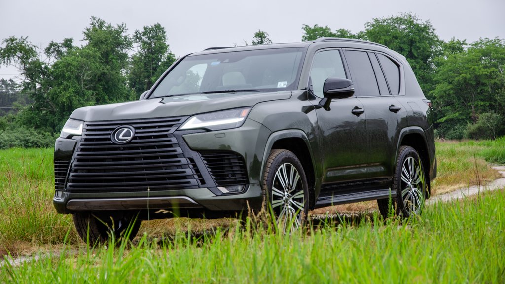 Lexus LX 600: Lujo y Rugosidad en un SUV