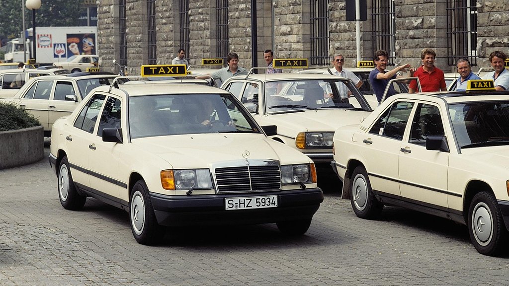 Mercedes se despide de su imagen de taxi