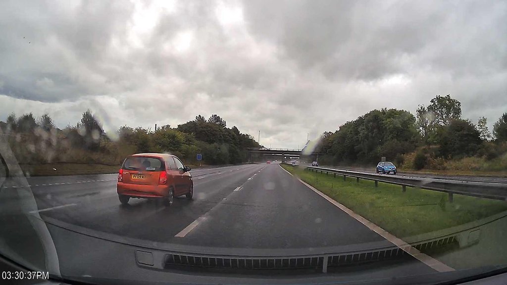 Condutor evita accidente mortal en Inglaterra